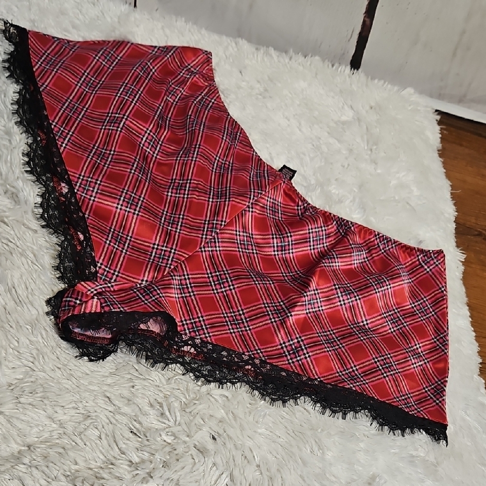 Victoria's Secret NWT Black Red Plaid Lace Satin Cami Shorts Pajama‎ Set